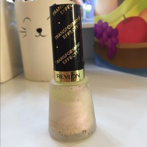 Revlon Transforming Effects Polish